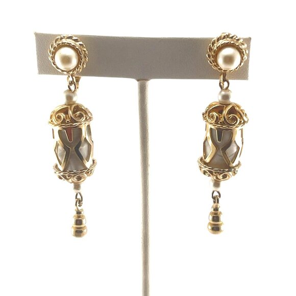 Emmons Magic Lantern Rare Gold Tone 1960s Pearl Drop Earrings With Filigree Desi - Picture 2 of 12
